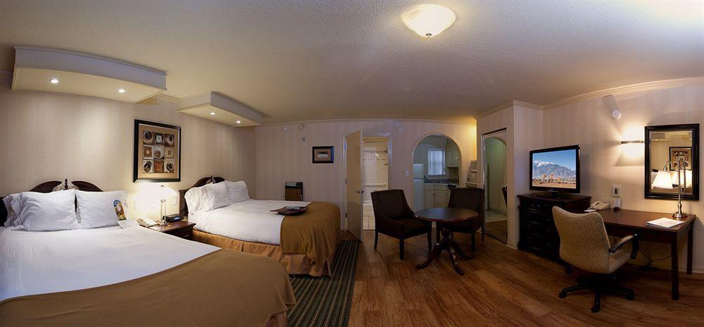 Hotel Strata Mountain View Quarto foto